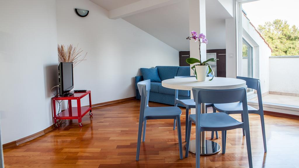 Apartment Lunta Кърк Екстериор снимка