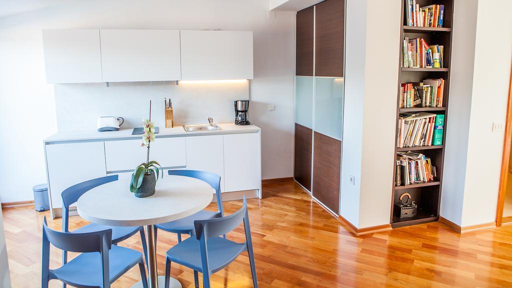 Apartment Lunta Кърк Екстериор снимка